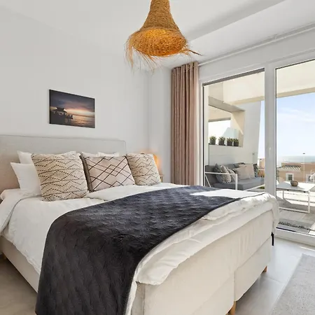 46 Corner With Panoramic Sea Views And Large Terrace Appartamento *