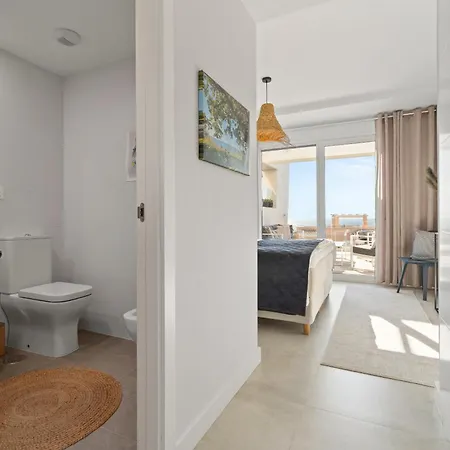 46 Corner With Panoramic Sea Views And Large Terrace