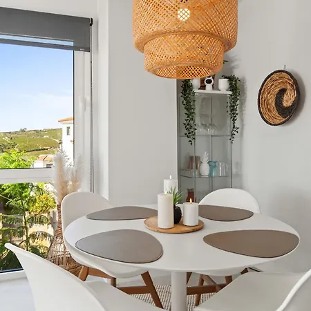 46 Corner With Panoramic Sea Views And Large Terrace *